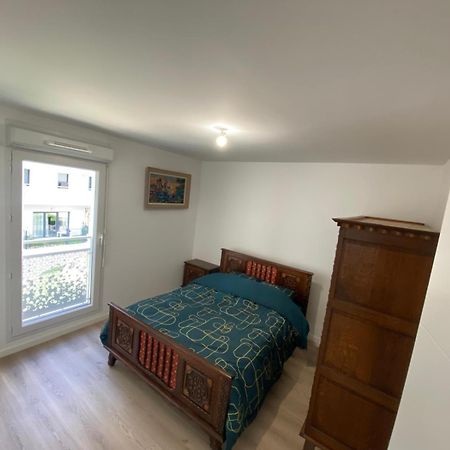 Joli Appartement F2 Bobigny Metro Proche Paris Extérieur photo