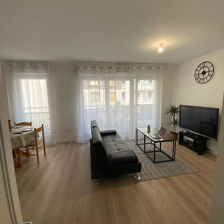 Joli Appartement F2 Bobigny Metro Proche Paris Extérieur photo