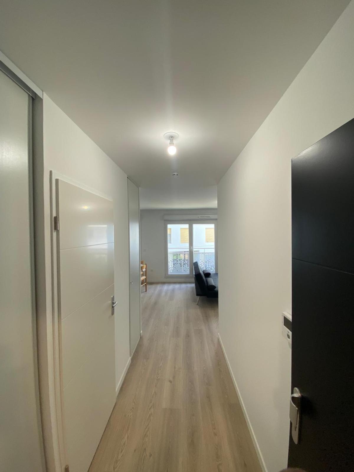 Joli Appartement F2 Bobigny Metro Proche Paris Extérieur photo