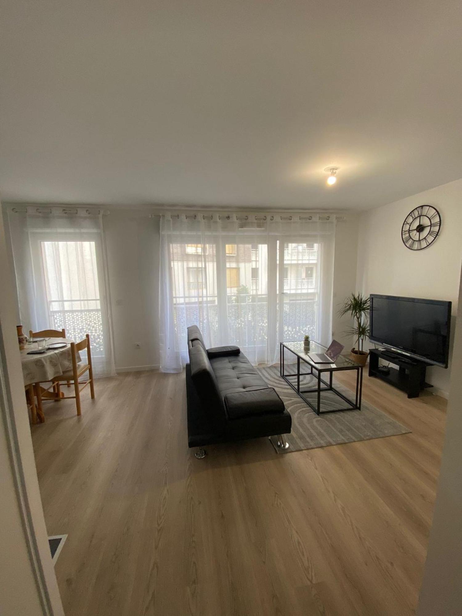Joli Appartement F2 Bobigny Metro Proche Paris Extérieur photo