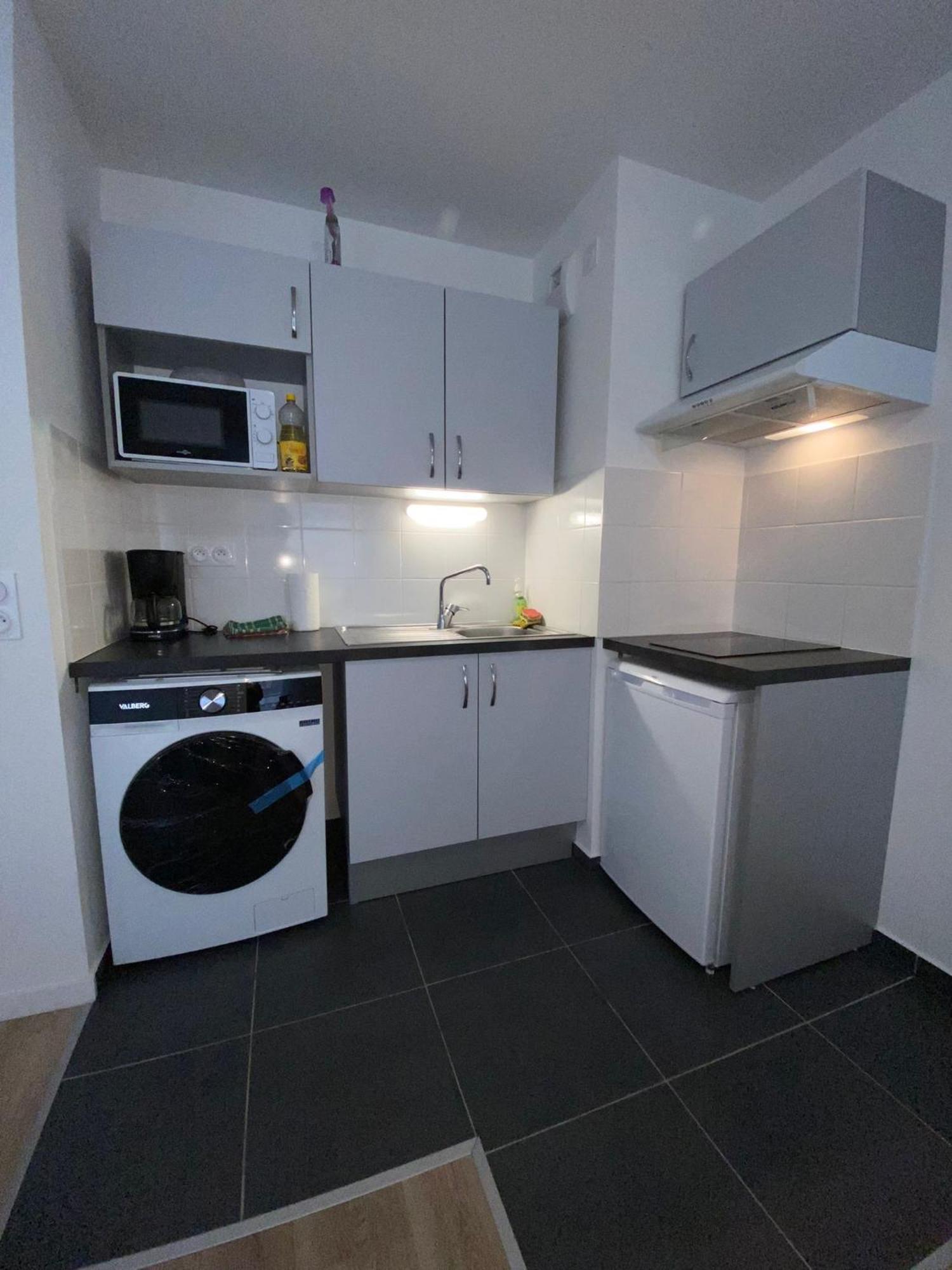 Joli Appartement F2 Bobigny Metro Proche Paris Extérieur photo